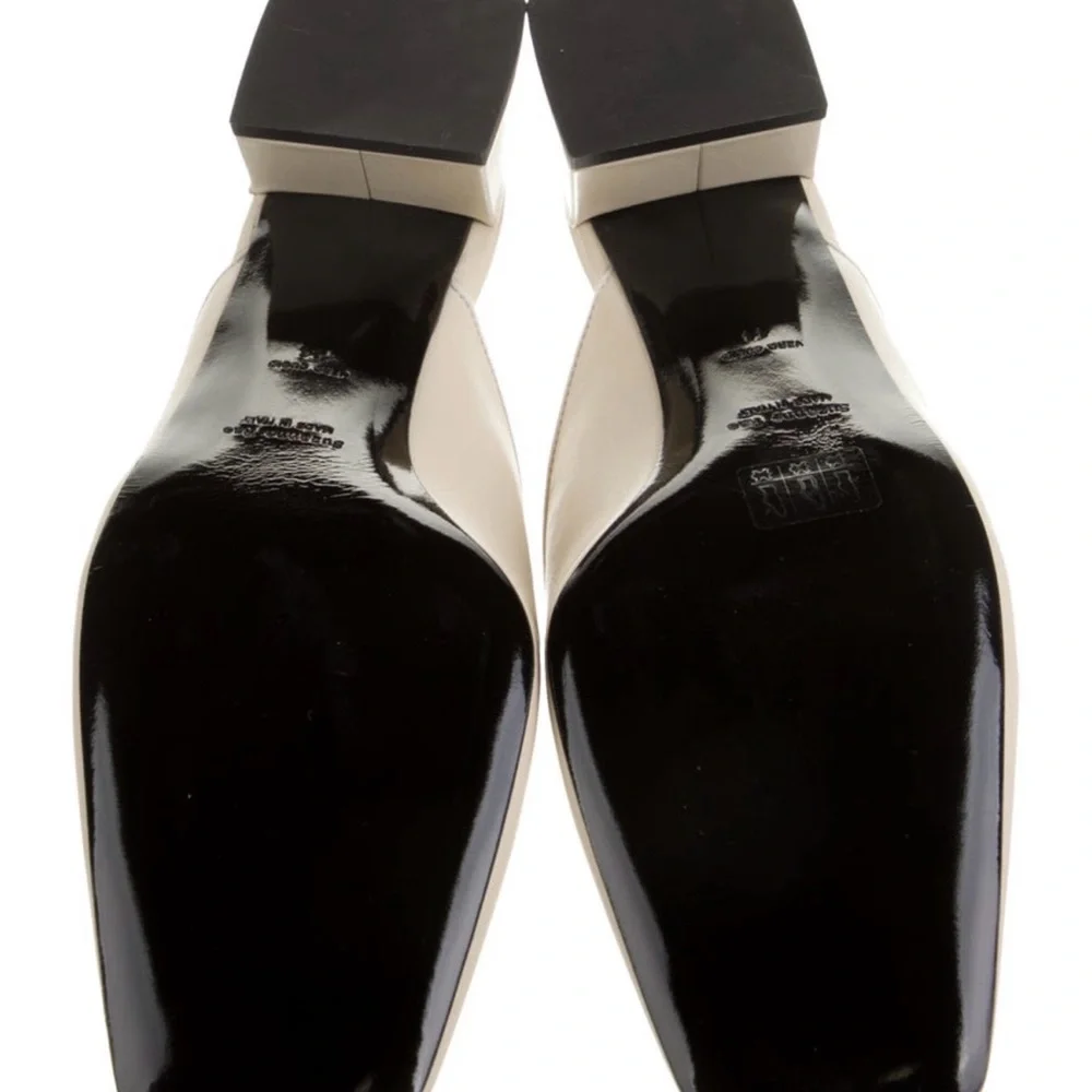 Suzanne Rae Chic Cream Mules with Gold Detail - Picture 5 of 7